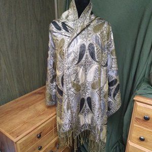 Shimmery wrap scarf with fringe